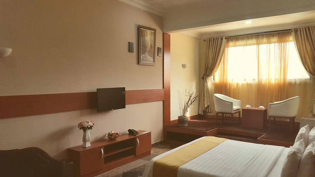 Casalinda Hotel & Gallery Resort Mobushipe المظهر الخارجي الصورة